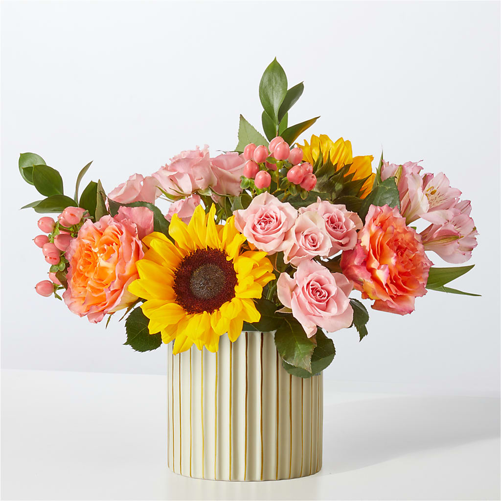 Sun's Out Bouquet – GIVENS FLOWERS & GIFTS LLC, Georgetown DE