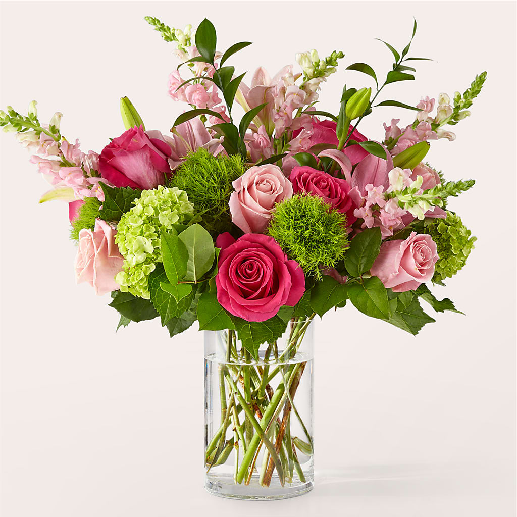 Fit for a Queen Luxury Bouquet – GIVENS FLOWERS & GIFTS LLC, Georgetown DE