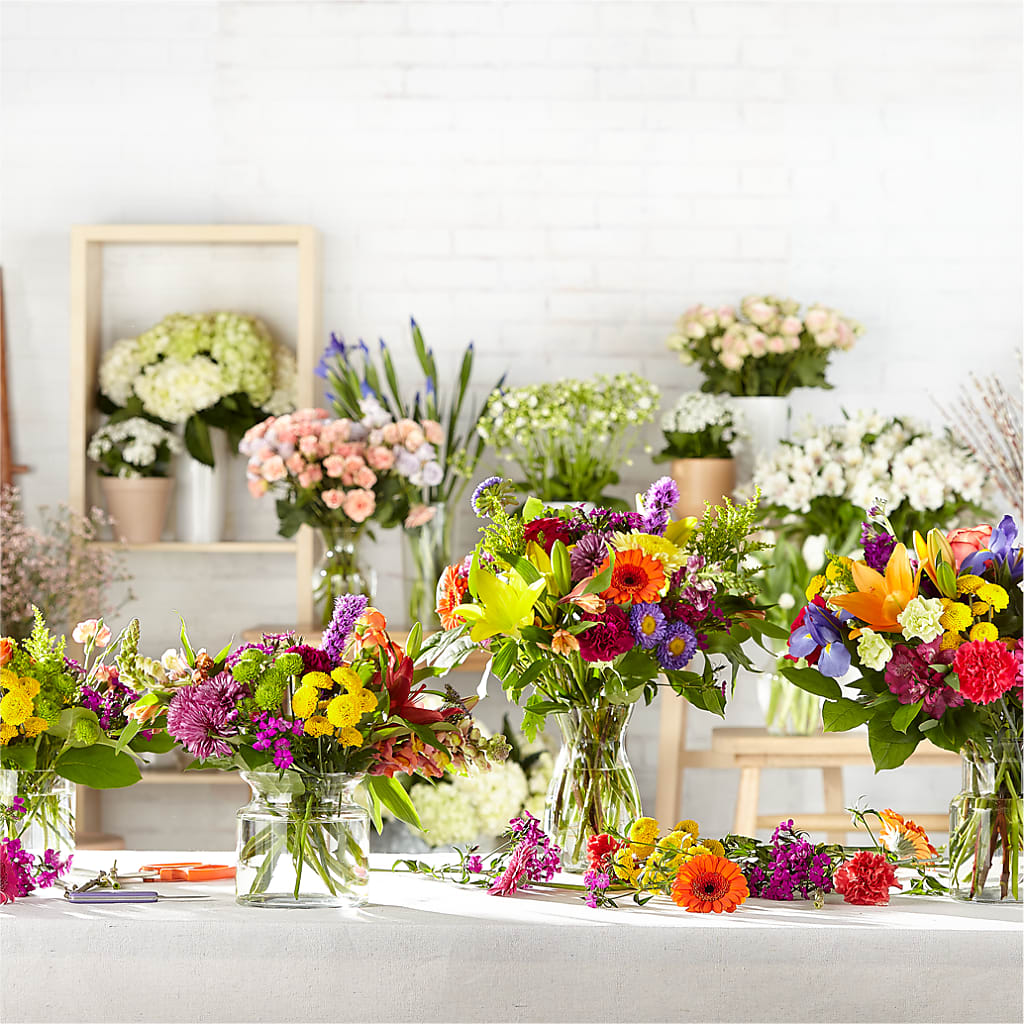 Bold & Bright – A Florist Original – GIVENS FLOWERS & GIFTS LLC, Georgetown DE