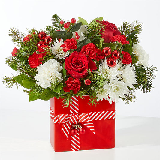 Presents Under the Tree Bouquet – GIVENS FLOWERS & GIFTS LLC, Georgetown DE