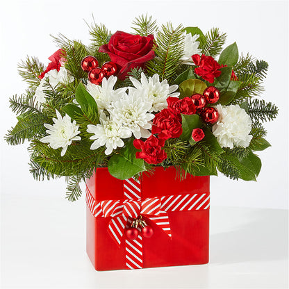Presents Under the Tree Bouquet – GIVENS FLOWERS & GIFTS LLC, Georgetown DE