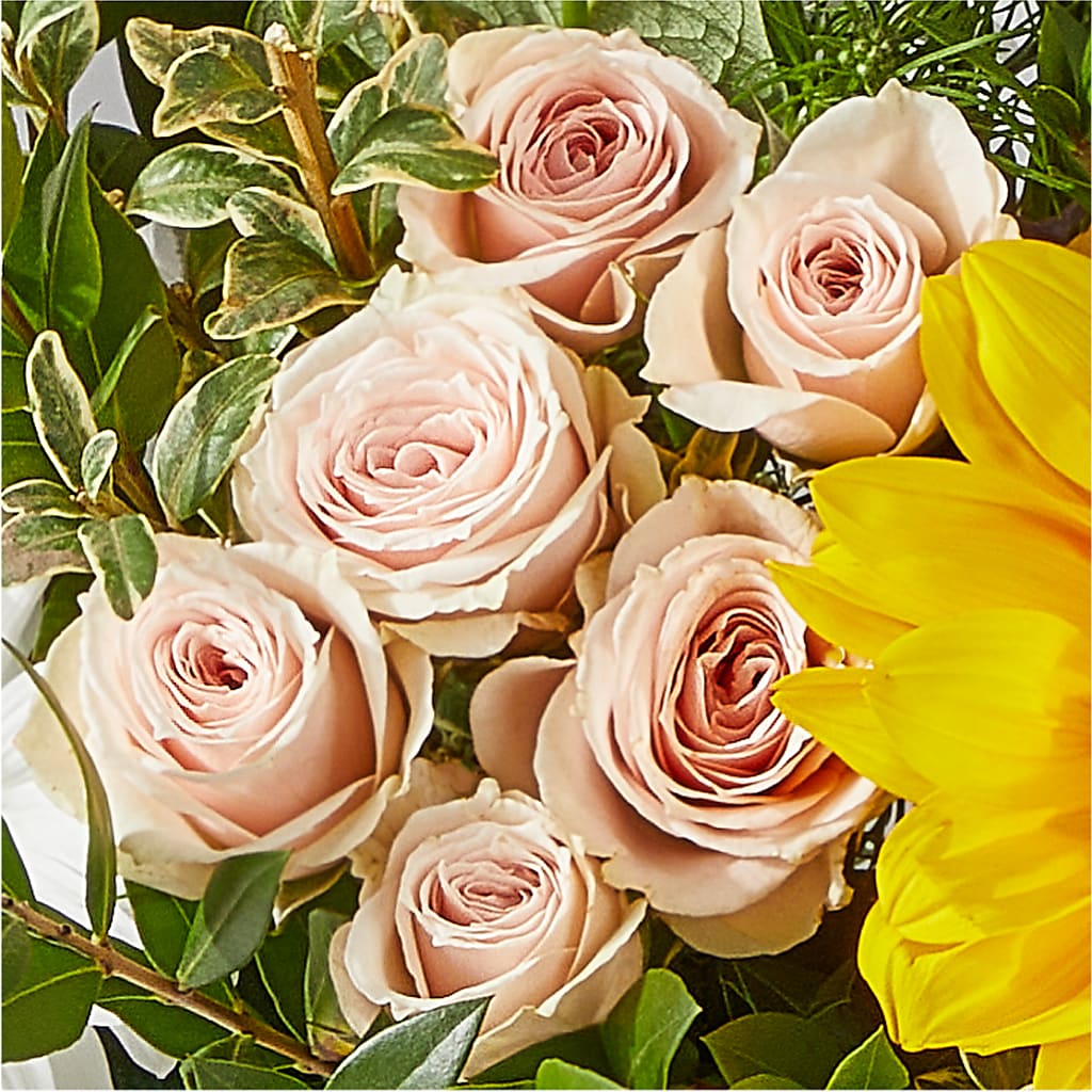 The Good Life Bouquet – GIVENS FLOWERS & GIFTS LLC, Georgetown DE