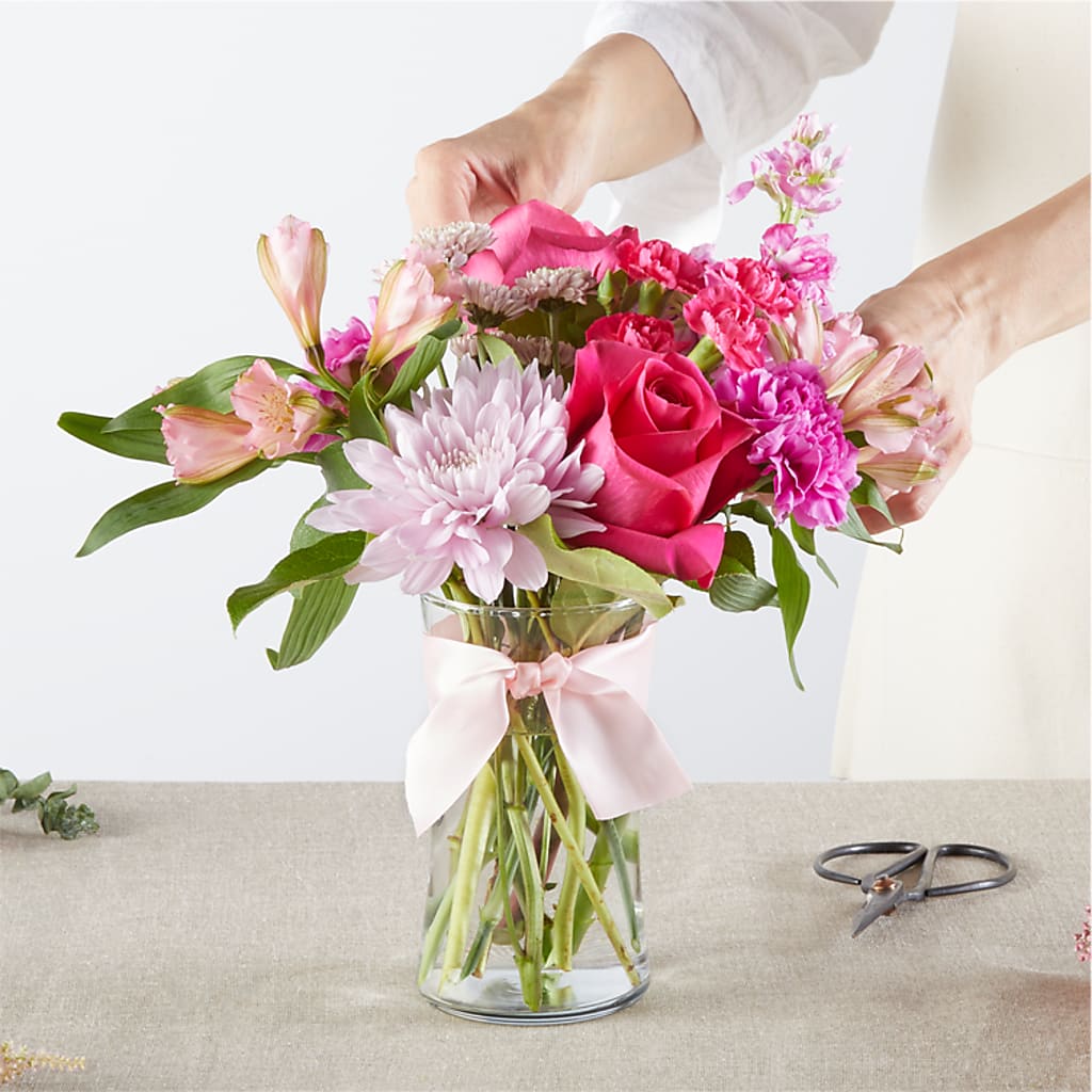 Pink Ribbon - A Florist Original – GIVENS FLOWERS & GIFTS LLC, Georgetown DE