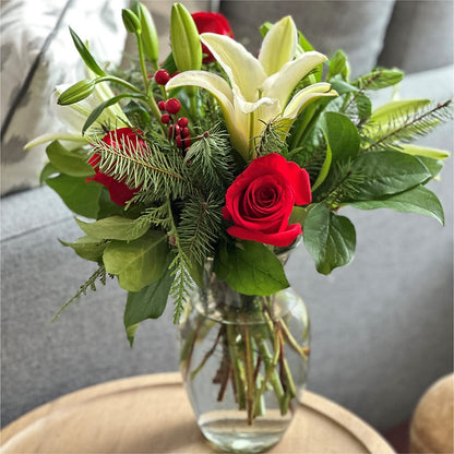 Sparkling Snowflakes Bouquet – GIVENS FLOWERS & GIFTS LLC, Georgetown DE