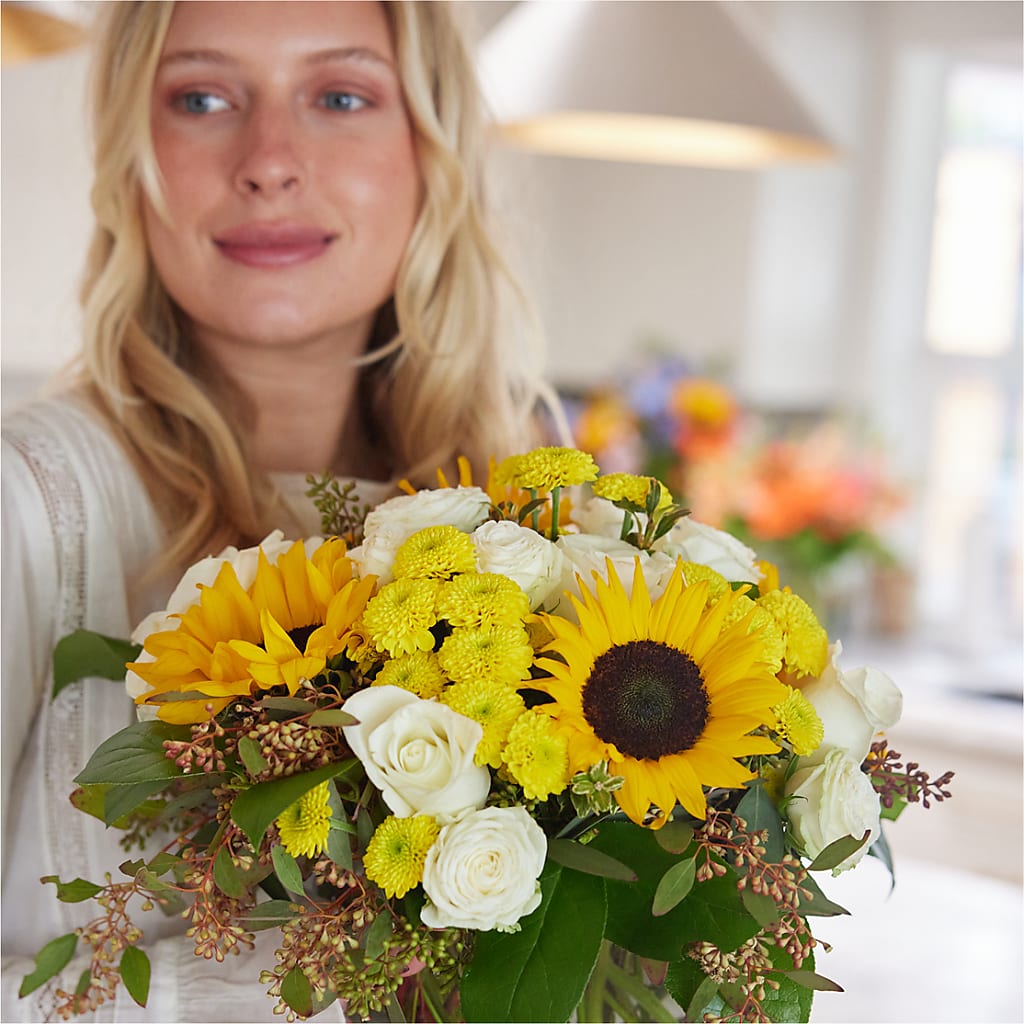 Luminous Morning Bouquet – GIVENS FLOWERS & GIFTS LLC, Georgetown DE