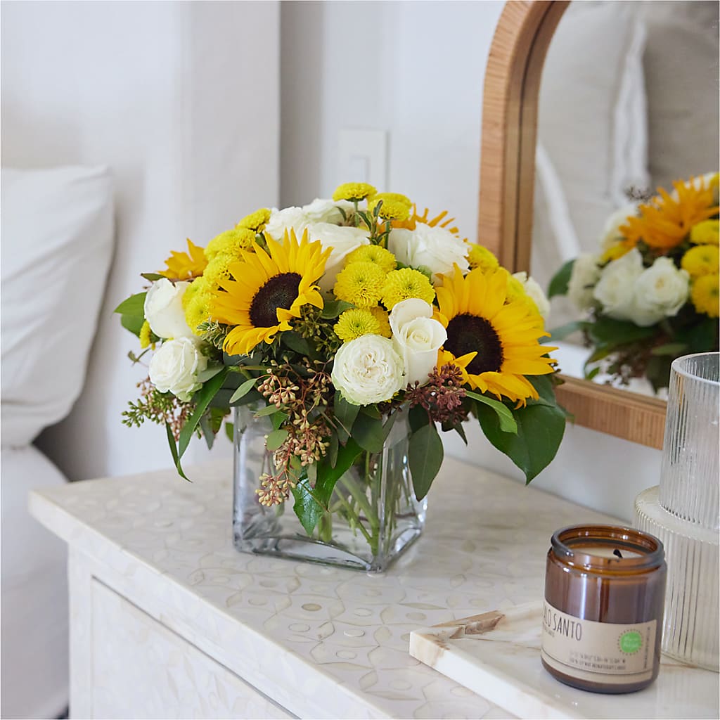 Luminous Morning Bouquet – GIVENS FLOWERS & GIFTS LLC, Georgetown DE