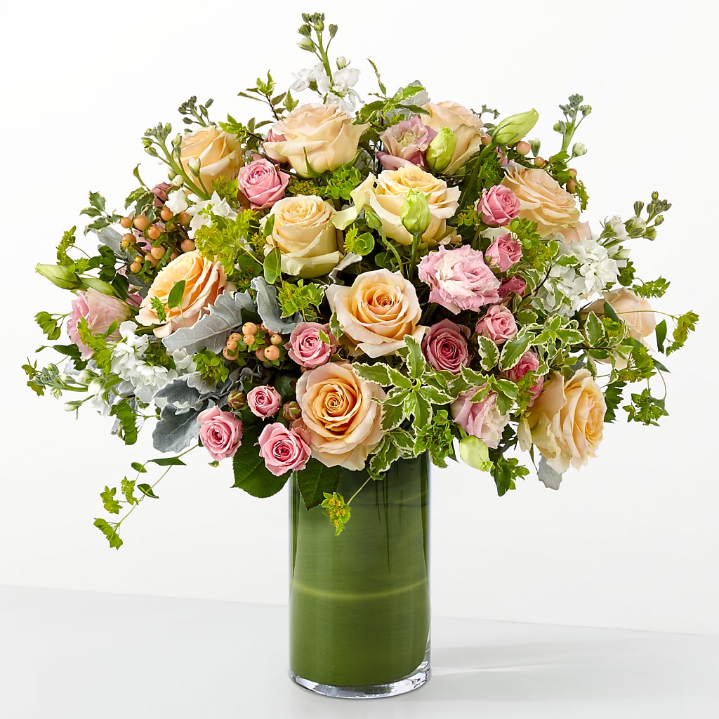 The Glamour Shot – GIVENS FLOWERS & GIFTS LLC, Georgetown DE