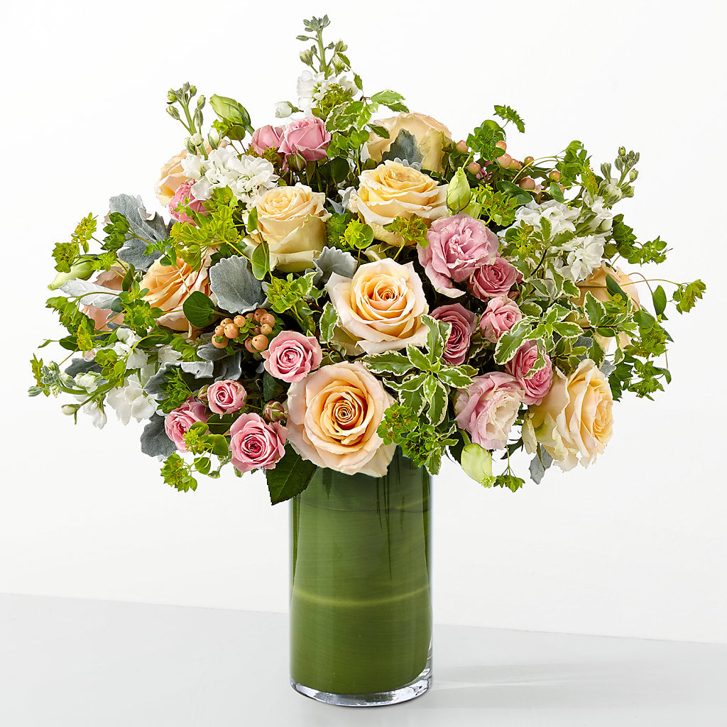 The Glamour Shot – GIVENS FLOWERS & GIFTS LLC, Georgetown DE