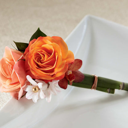 Sunset Dream Boutonniere – GIVENS FLOWERS & GIFTS LLC, Georgetown DE